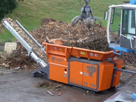 ARJES Mobilni drobilec VZ 750