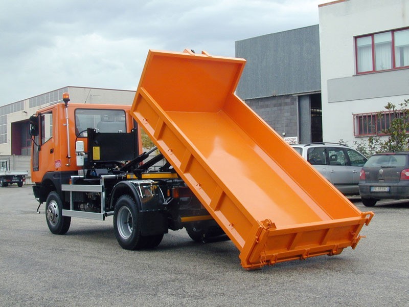 Aebi MT740